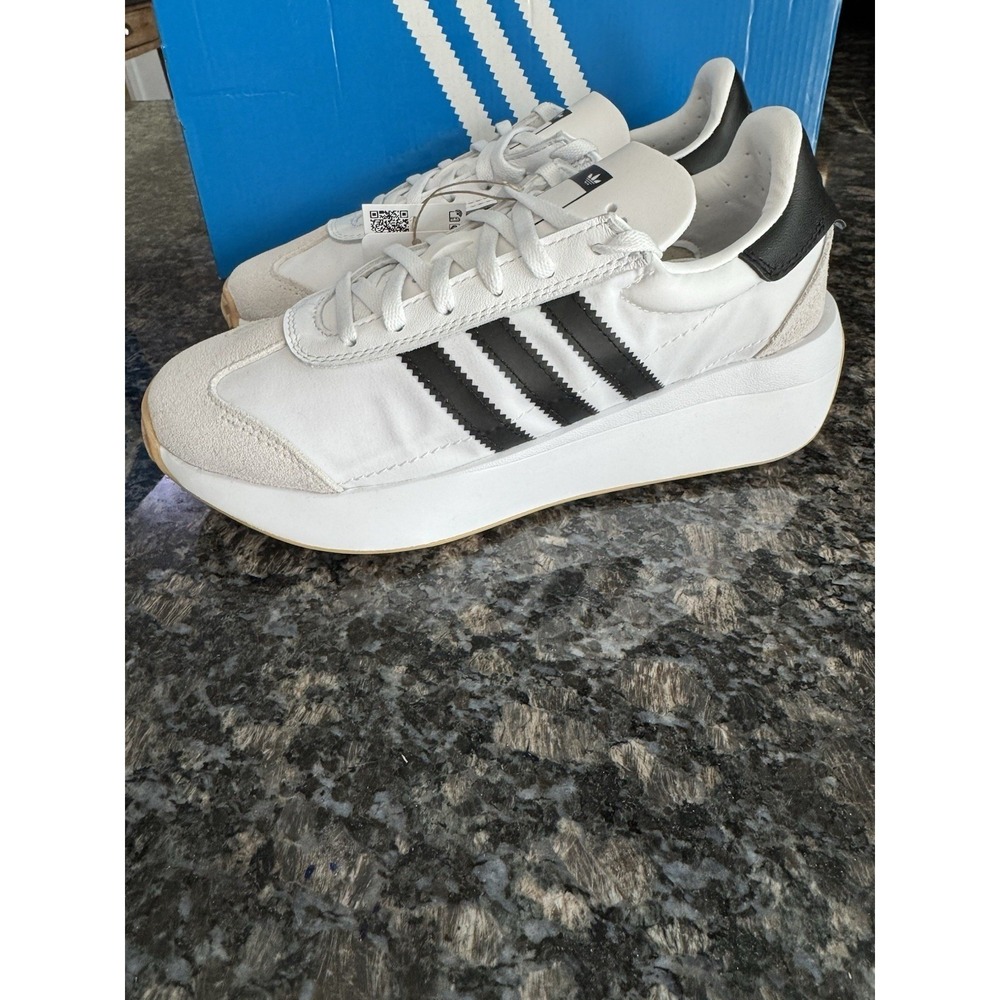 Shoes Universal Kids Adidas Country OG  White-Black Size 4.5 Shoes. ID0102